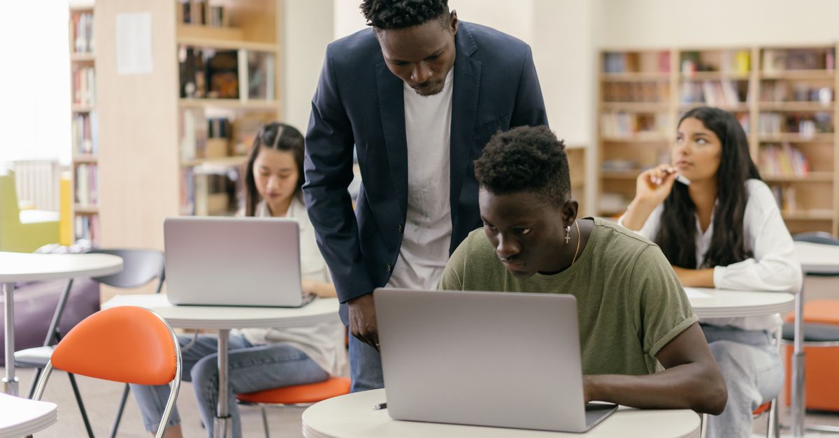 How to Use ChatGPT for Lesson Planning: The Ultimate Teacher Guide